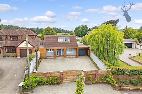 3 bedroom detached house for sale, Oak Hill Road, Stapleford Abbotts