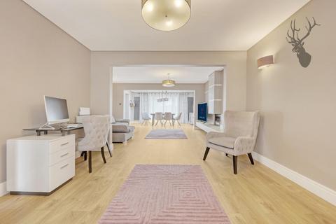 3 bedroom detached house for sale, Oak Hill Road, Stapleford Abbotts