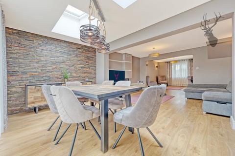 3 bedroom detached house for sale, Oak Hill Road, Stapleford Abbotts