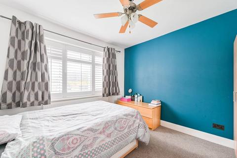 6 bedroom end of terrace house to rent, Manor Farm Road, Alperton, Wembley, HA0