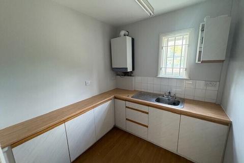 Industrial unit to rent, Buckland Rd Maidstone ME16 0DZ