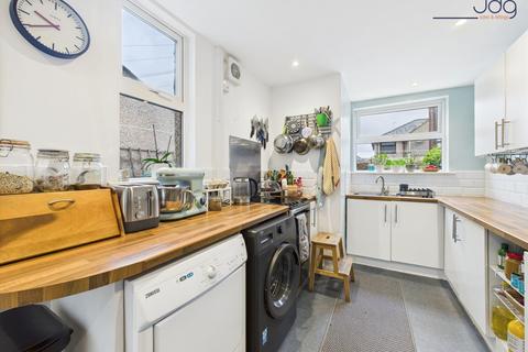 30 Avondale Road, Lancaster, LA1 4BY