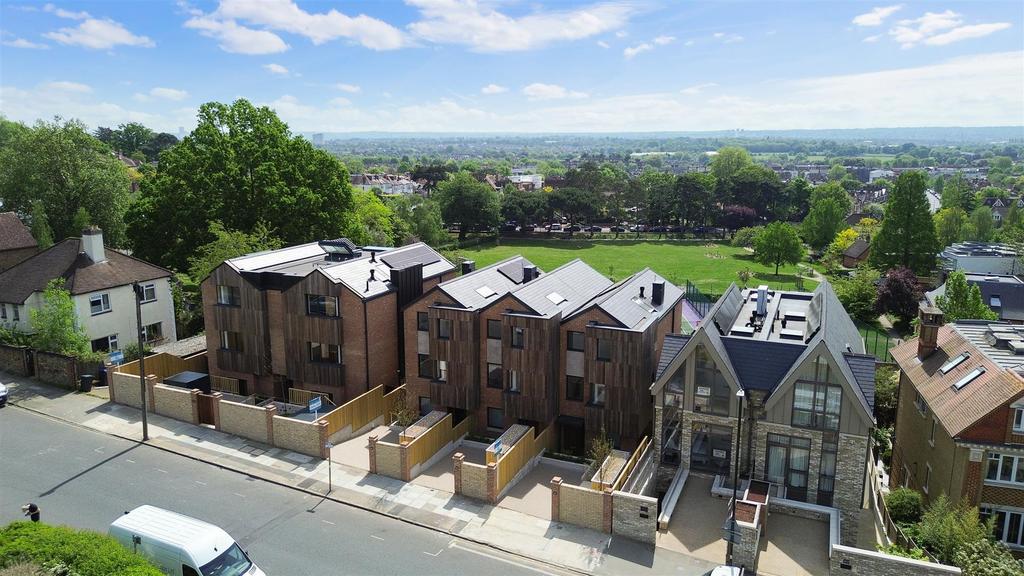 COTTENHAM PARK ROAD, 37, 2 DRONE (1).jpg