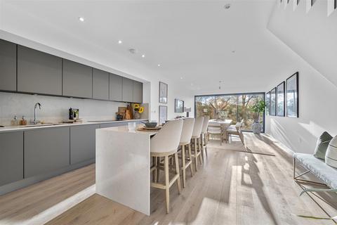 undefined, Cottenham Park Road, Wimbledon