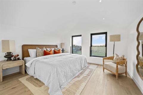 undefined, Cottenham Park Road, Wimbledon