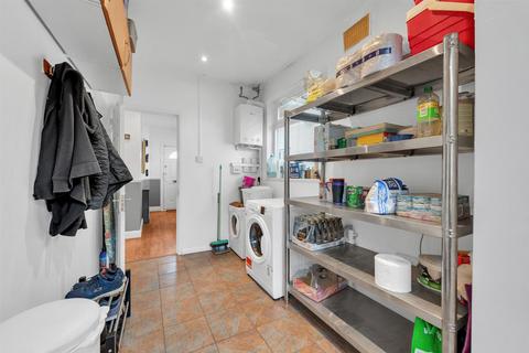 135 Dumbreck Road, London, SE9 1RF