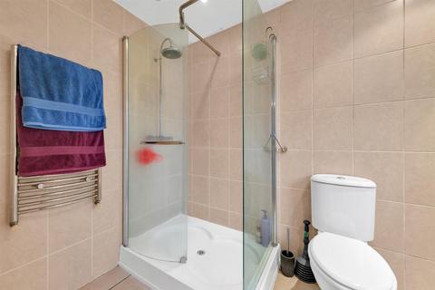 135 Dumbreck Road, London, SE9 1RF