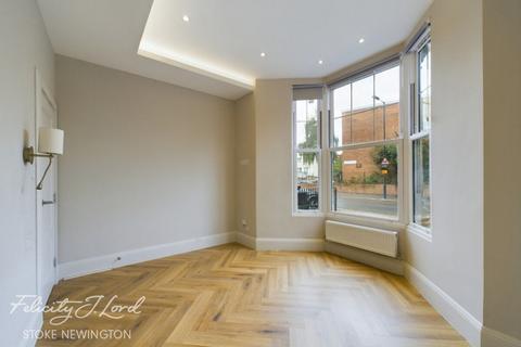 4 bedroom apartment to rent, Brooke Road, LONDON
