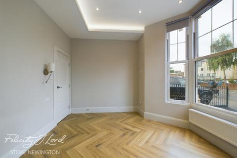 undefined, Brooke Road, LONDON
