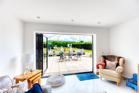 4 bedroom detached bungalow for sale, Glynhir Road, Pontarddulais, Swansea