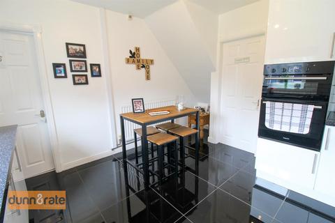 102 Aylesbury Road, Stoke-on-trent, ST2 0LX