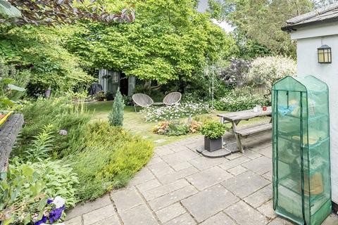 3 bedroom semi-detached house for sale, High Street, Chipstead, TN13