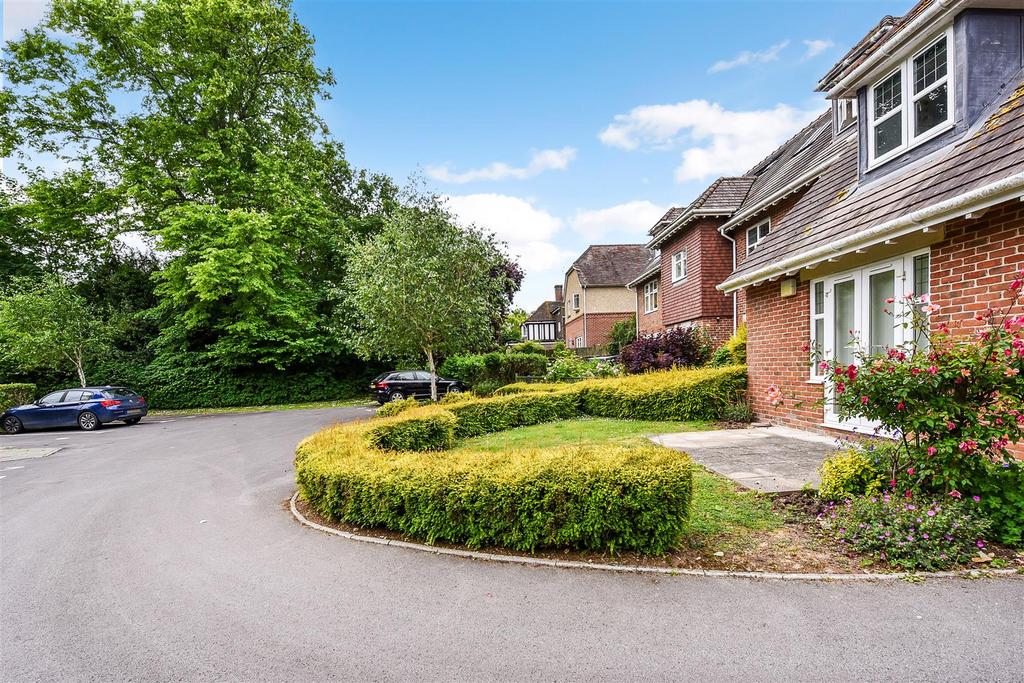 Sketch Ph6 5982730.jpg