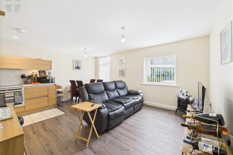 2 bedroom flat to rent, Kerr Place, Aylesbury, Buckinghamshire