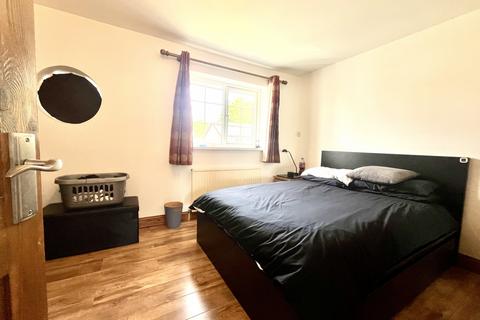 undefined, Wythop Gardens, Salford, M5 4QF