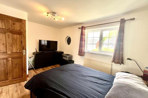 undefined, Wythop Gardens, Salford, M5 4QF