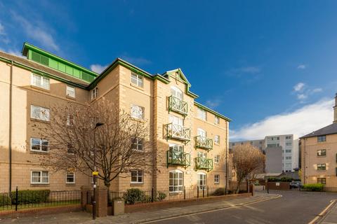 2 bedroom flat for sale, Silvermills, Edinburgh, EH3 5BF