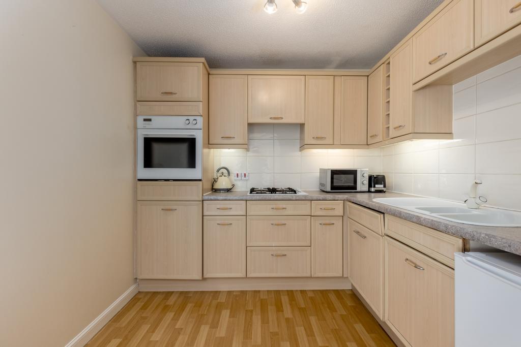 66446 Silvermills016