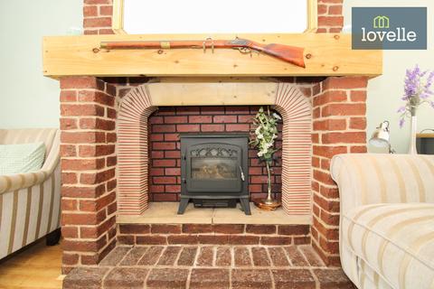 3 bedroom end of terrace house for sale, Roberts Street, Grimsby DN32