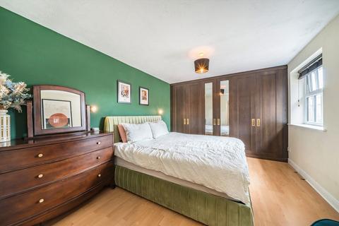 69 Elderfield Place, London, SW17 6ED