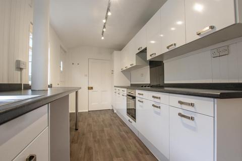 4 bedroom terraced house to rent, Mount Vale, The Mount, York, YO24 1DL