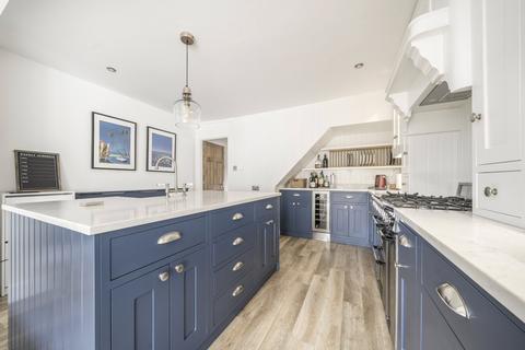 undefined, Wolverton Road, Stony Stratford, Milton Keynes, Buckinghamshire, MK11