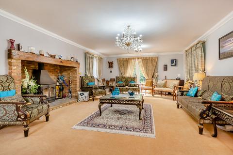 6 bedroom detached house for sale, Reedhill West Hunsbury, Northampton, NN4 9UP