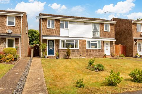 undefined, Ash Close, Crawley RH10