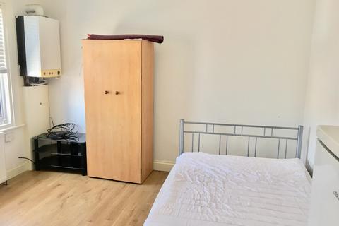 undefined, Hounslow, Middlesex TW3