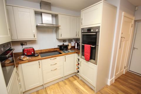 4 bedroom semi-detached house for sale, Hazel Avenue, Maidstone ME16