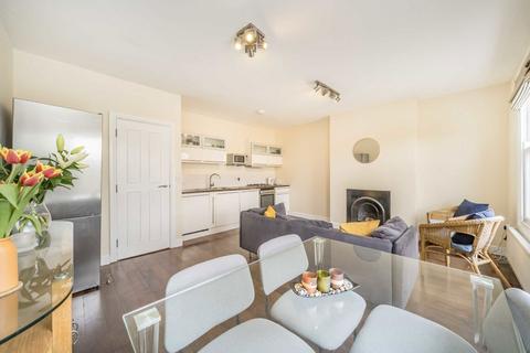 Flat C, 37 Tunstall Road, London, SW9 8BZ