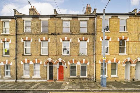 Flat C, 37 Tunstall Road, London, SW9 8BZ