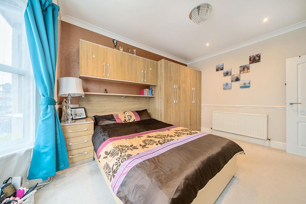 1303263-19-683efd...