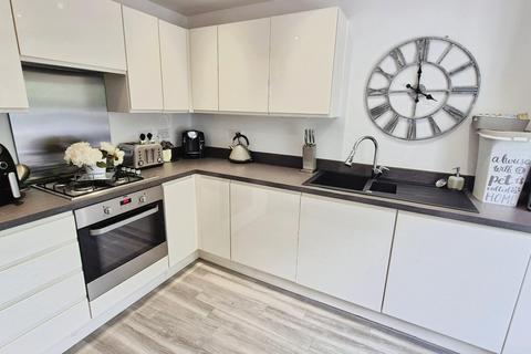 12 Brazier Close, Burntwood, WS7 3QT