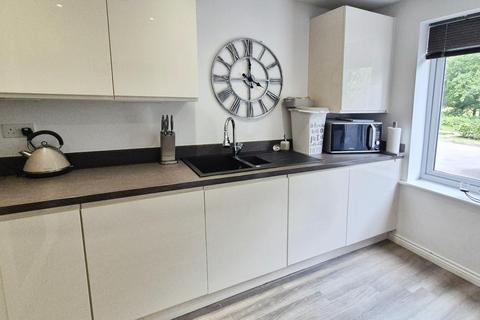 12 Brazier Close, Burntwood, WS7 3QT