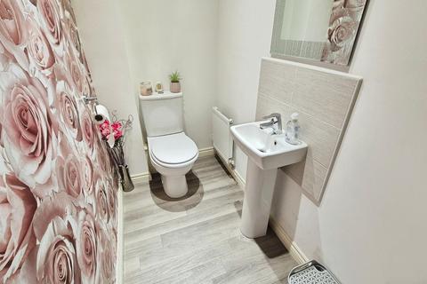 12 Brazier Close, Burntwood, WS7 3QT