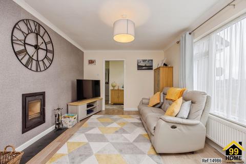 35 Bosvenna View, Bodmin, PL31 1AY