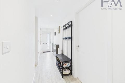 103 Stirling Close, Stevenage, SG2 8TG