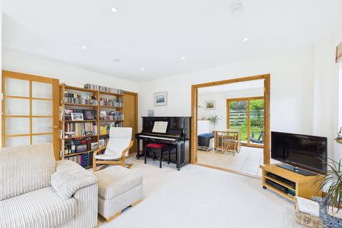 5 School Gardens, Dulnain Bridge, Grantown-on-spey, PH26 3DE