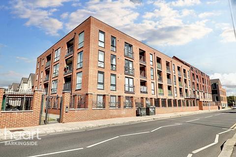 Marine Crescent, Hainault