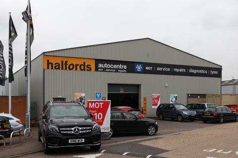 Warehouse to rent, Stanstead Rd Bishop's Stortford CM23 2TU