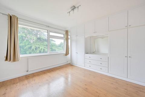 17 The Croft, London, W5 2JW