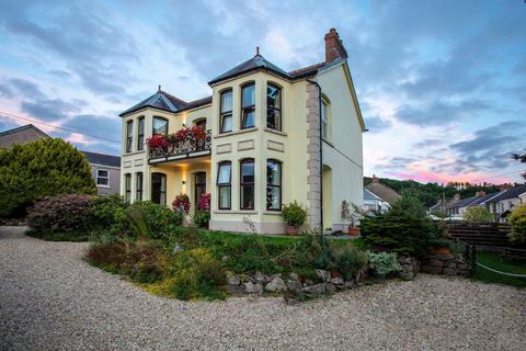 5 bedroom detached house for sale, Glen Hurst, Cwmamman Road, Glanamman, Ammanford, SA18 1DZ