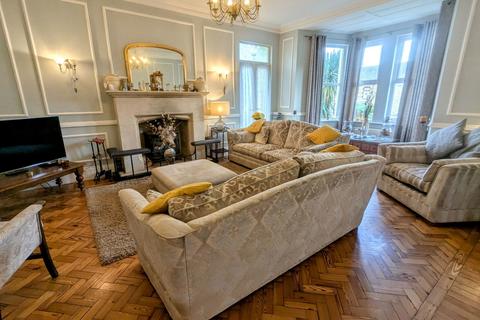5 bedroom detached house for sale, Glen Hurst, Cwmamman Road, Glanamman, Ammanford, SA18 1DZ