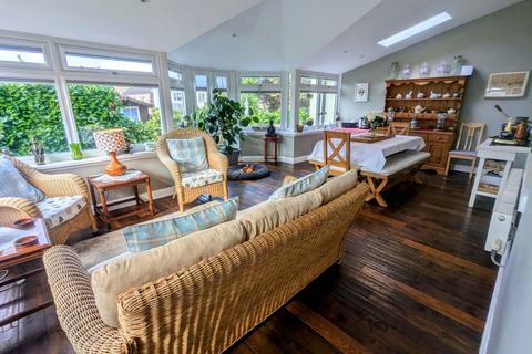 5 bedroom detached house for sale, Glen Hurst, Cwmamman Road, Glanamman, Ammanford, SA18 1DZ