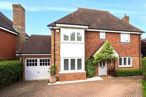 25 Forster Road, Guildford, GU2 9AE