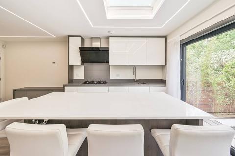 4 bedroom flat for sale, Dobson Close, South Hampstead, London, NW6