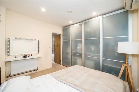 2 bedroom flat to rent, Hollywood Road, London SW10
