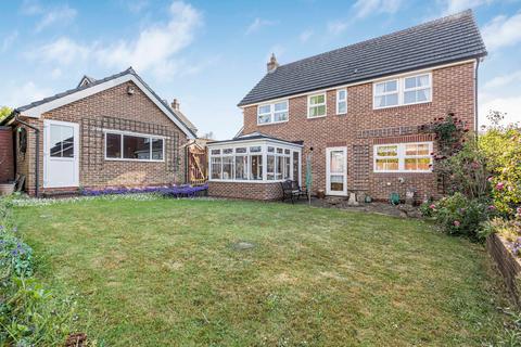 4 bedroom detached house for sale, Fontwell Drive, Alton, Hampshire