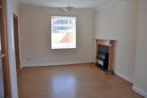 3 bedroom barn conversion to rent, Tower Gardens, Holyhead